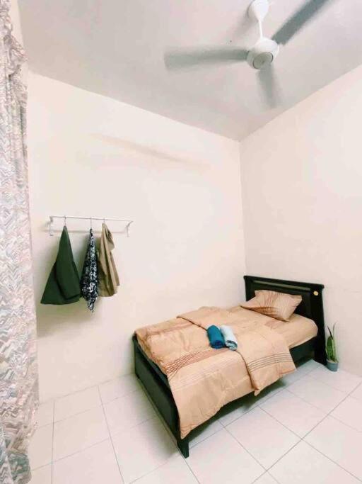Spacious Cozy Lakeville Homestay 4 Bedrooms All With Aircond Seri Iskandar Eksteriør billede