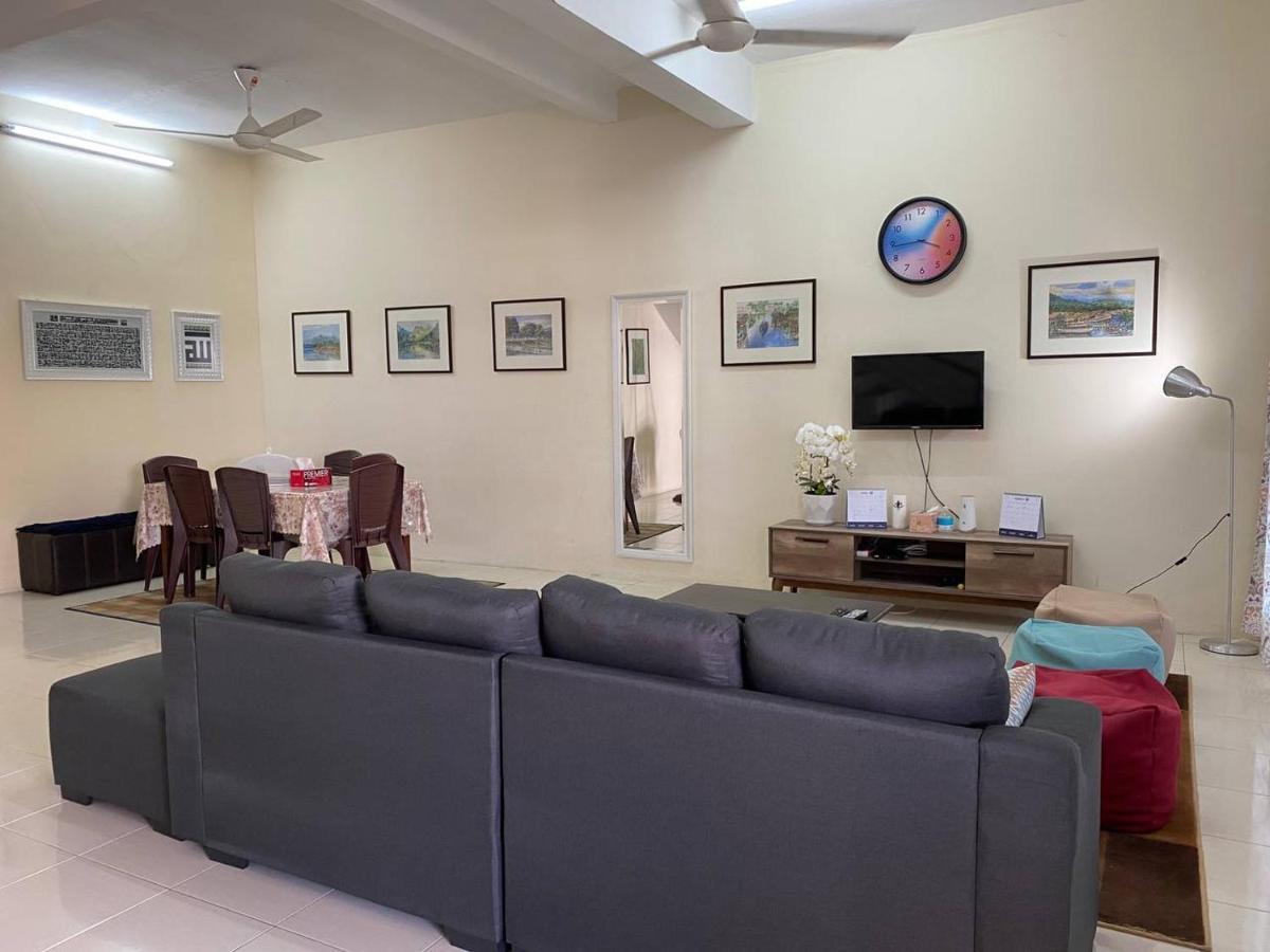 Spacious Cozy Lakeville Homestay 4 Bedrooms All With Aircond Seri Iskandar Eksteriør billede