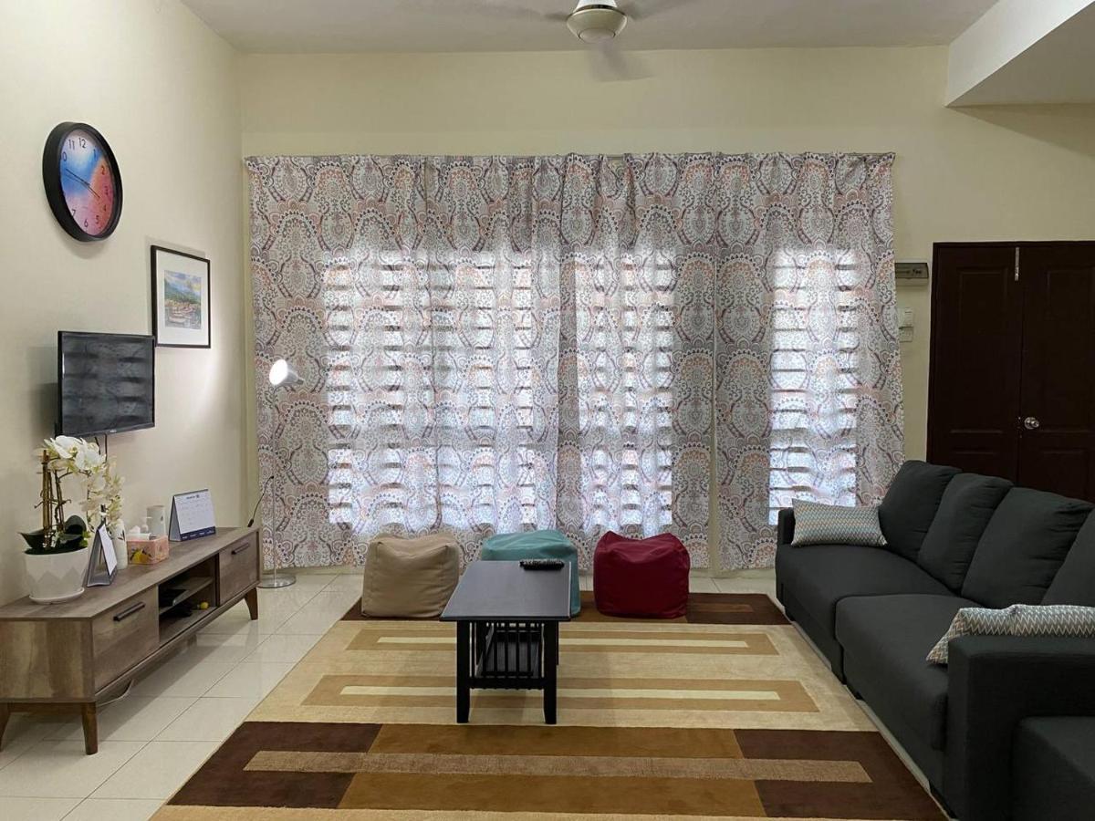 Spacious Cozy Lakeville Homestay 4 Bedrooms All With Aircond Seri Iskandar Eksteriør billede